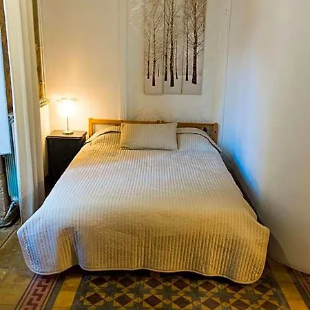 Nocleg ze śniadaniem Placa Bell-lloc 4*