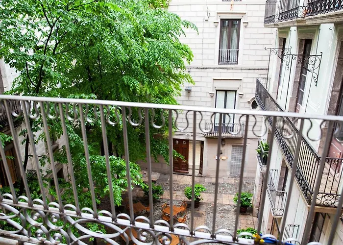 Placa Bell-lloc לינה וארוחת בוקר 4*