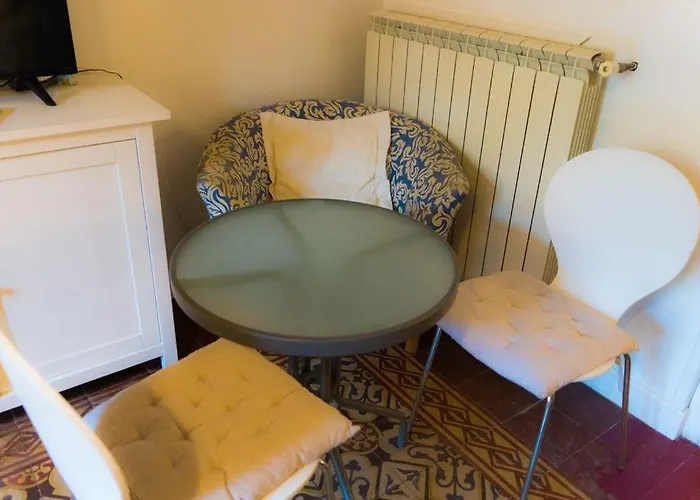 לינה וארוחת בוקר Placa Bell-lloc